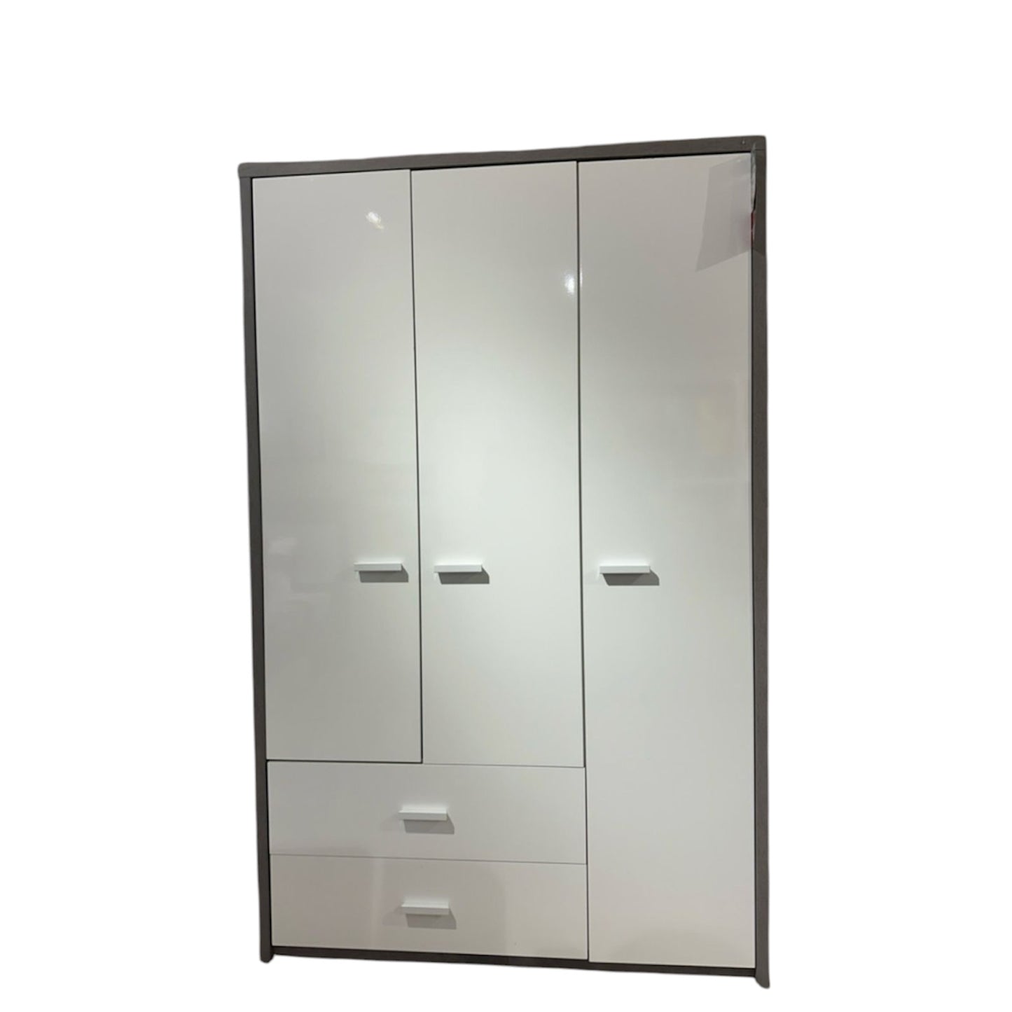 Lemari Pakaian 3 Pintu “Urban Gloss” – Desain Modern & Fungsional