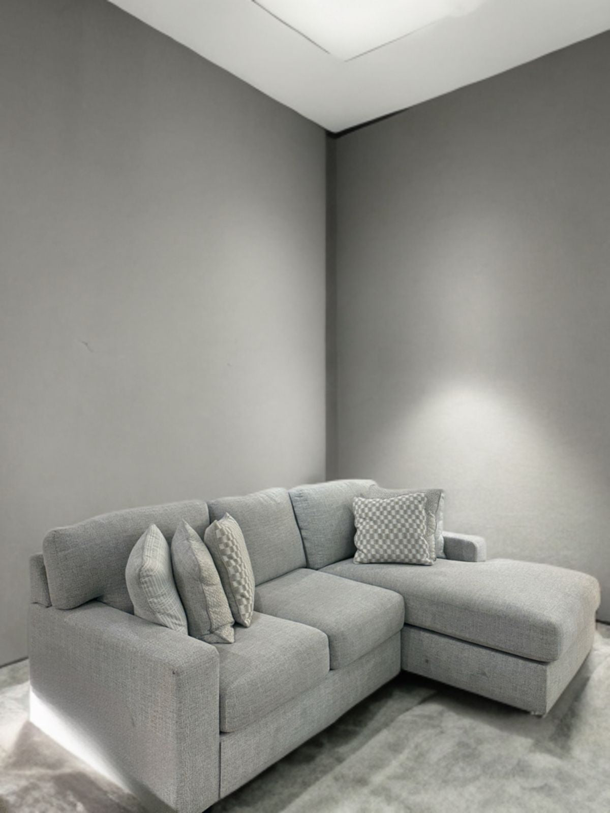 Sofa L Minimalis “Grey Haven” – Elegan, Luas & Nyaman